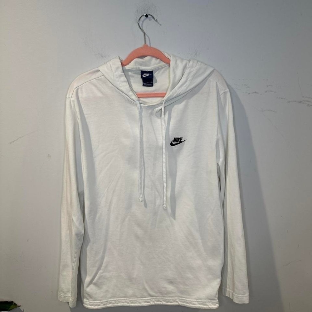 Vintage 80s Blue Tag Nike Hoodie white long sleeve top #athleisure #activewear